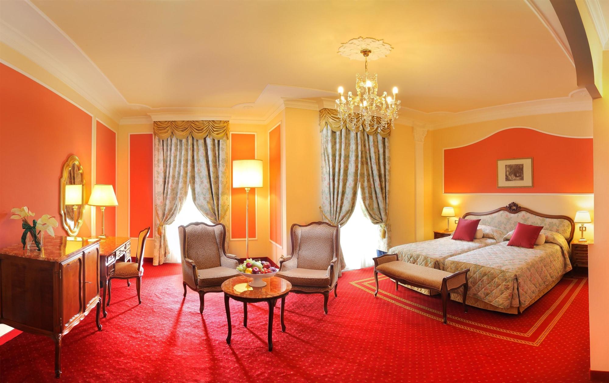 그랜드 호텔 트리에스테 앤 빅토리아 아바노테르메 외부 사진 A suite at the Hotel de l'Europe